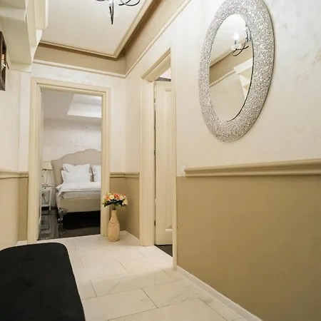 Апартаменты Luxury Flat Next To Mall Бухарест
