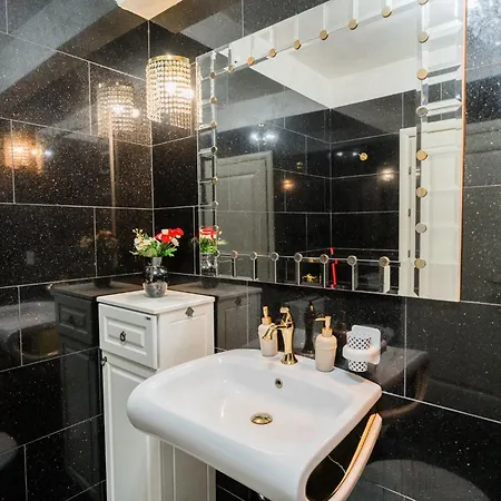 Luxury Flat Next To Mall Апартаменты