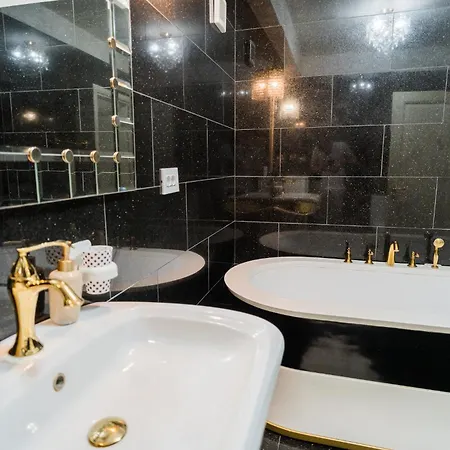 Luxury Flat Next To Mall شقة بوخارست